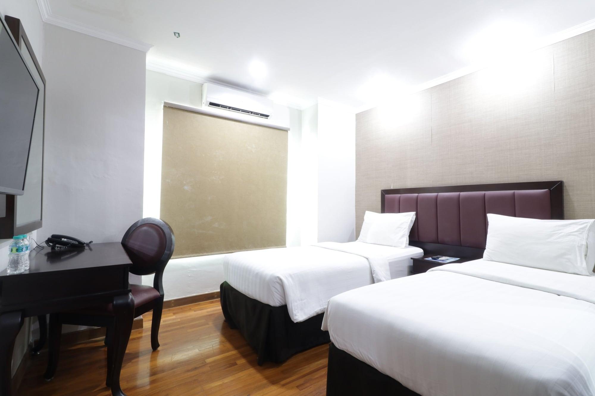 P Hotel Jakarta Extérieur photo