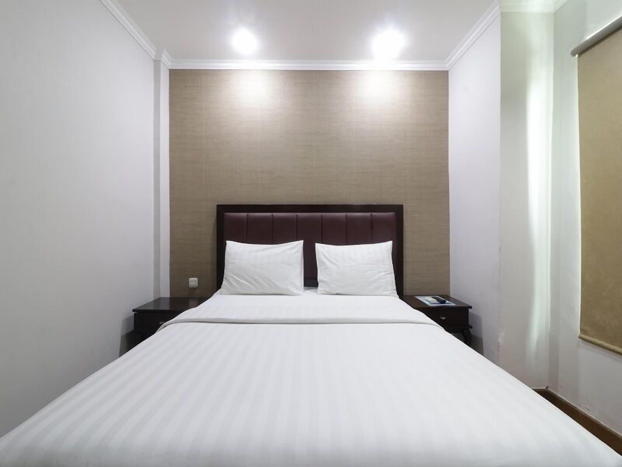 P Hotel Jakarta Extérieur photo