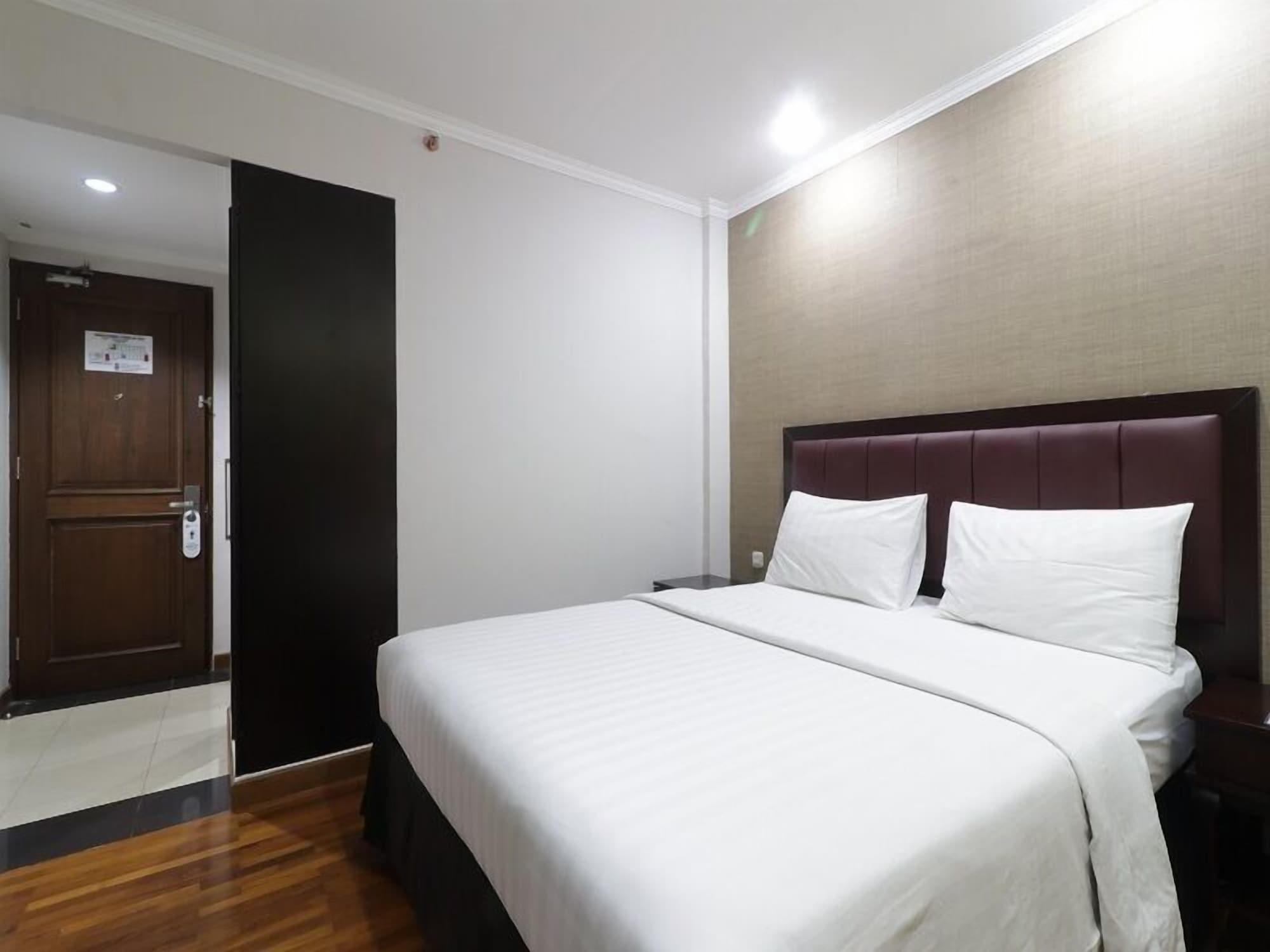 P Hotel Jakarta Extérieur photo