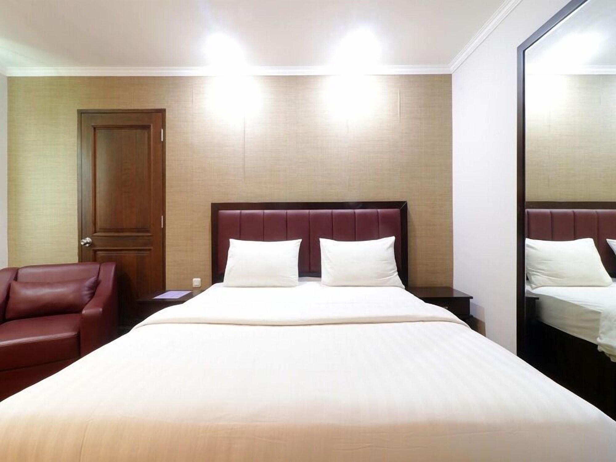 P Hotel Jakarta Extérieur photo