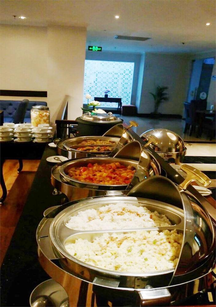 P Hotel Jakarta Extérieur photo