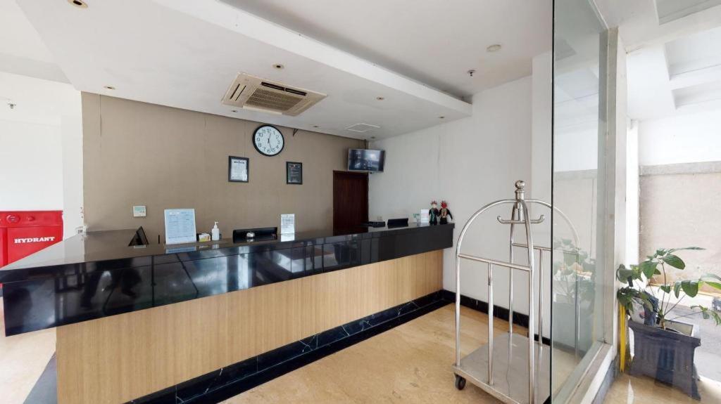 P Hotel Jakarta Extérieur photo