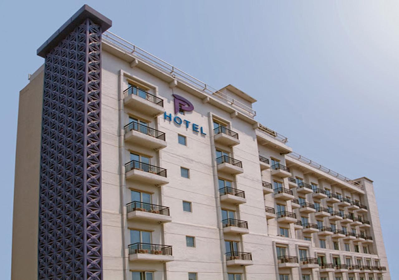 P Hotel Jakarta Extérieur photo